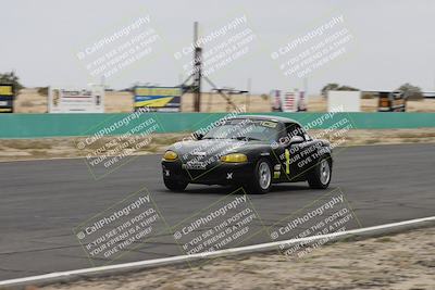 media/Jun-01-2025-CalClub SCCA (Sun) [[eae223c5dd]]/Group 5/Race (Front Straight)/